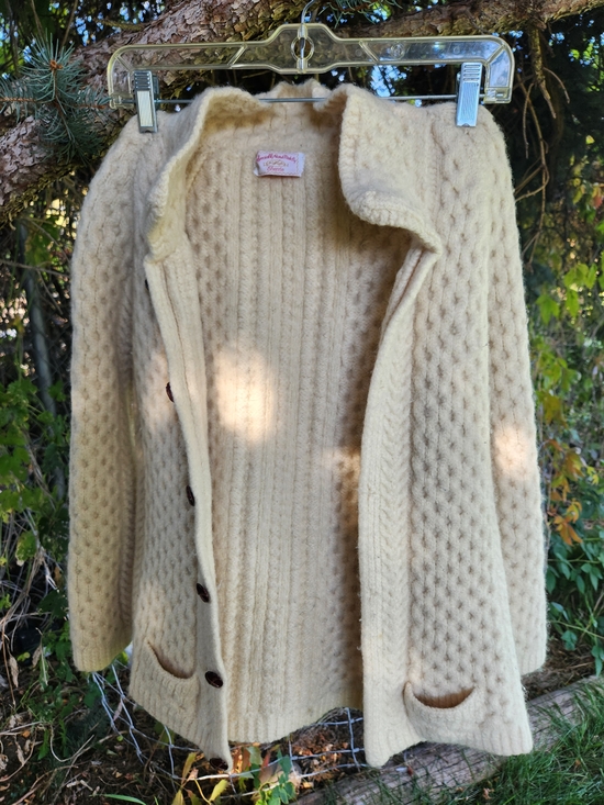 Sweaters - Vintage Handmade Heavy 100% Sheep Wool Cardigan Sweater Jacket Flawless Cream